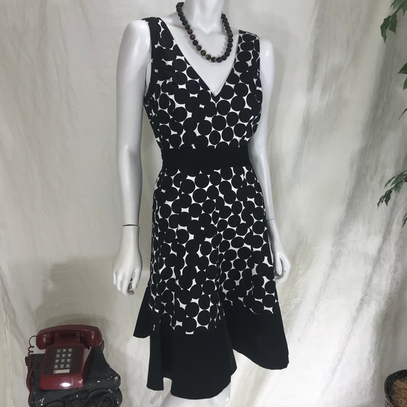 Jones Wear Dresses & Skirts - NWT Black and White Jones Wear Dress